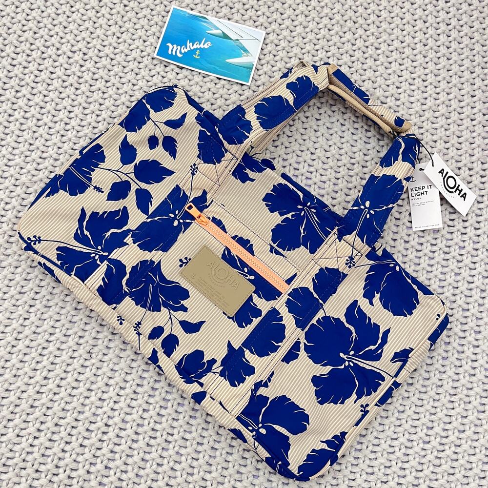 Aloha Collection• KEEP IT LIGHT WEEKENDER SALINA Tiny Stripe Navy